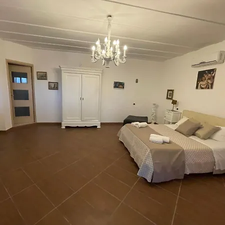 Bed & Breakfast Acasamia Con Parcheggio Privato Barletta