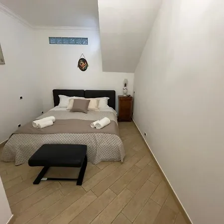 Acasamia Con Parcheggio Privato Bed & Breakfast 2*