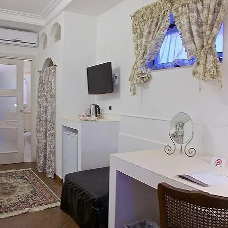 Acasamia Con Parcheggio Privato Couette-café 3*